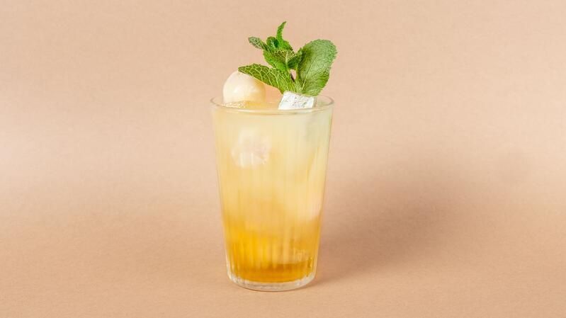 Grüner-Litchi Eistee